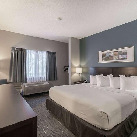 Wingate By Wyndham เกรทฟอลส์ ภายนอก รูปภาพ